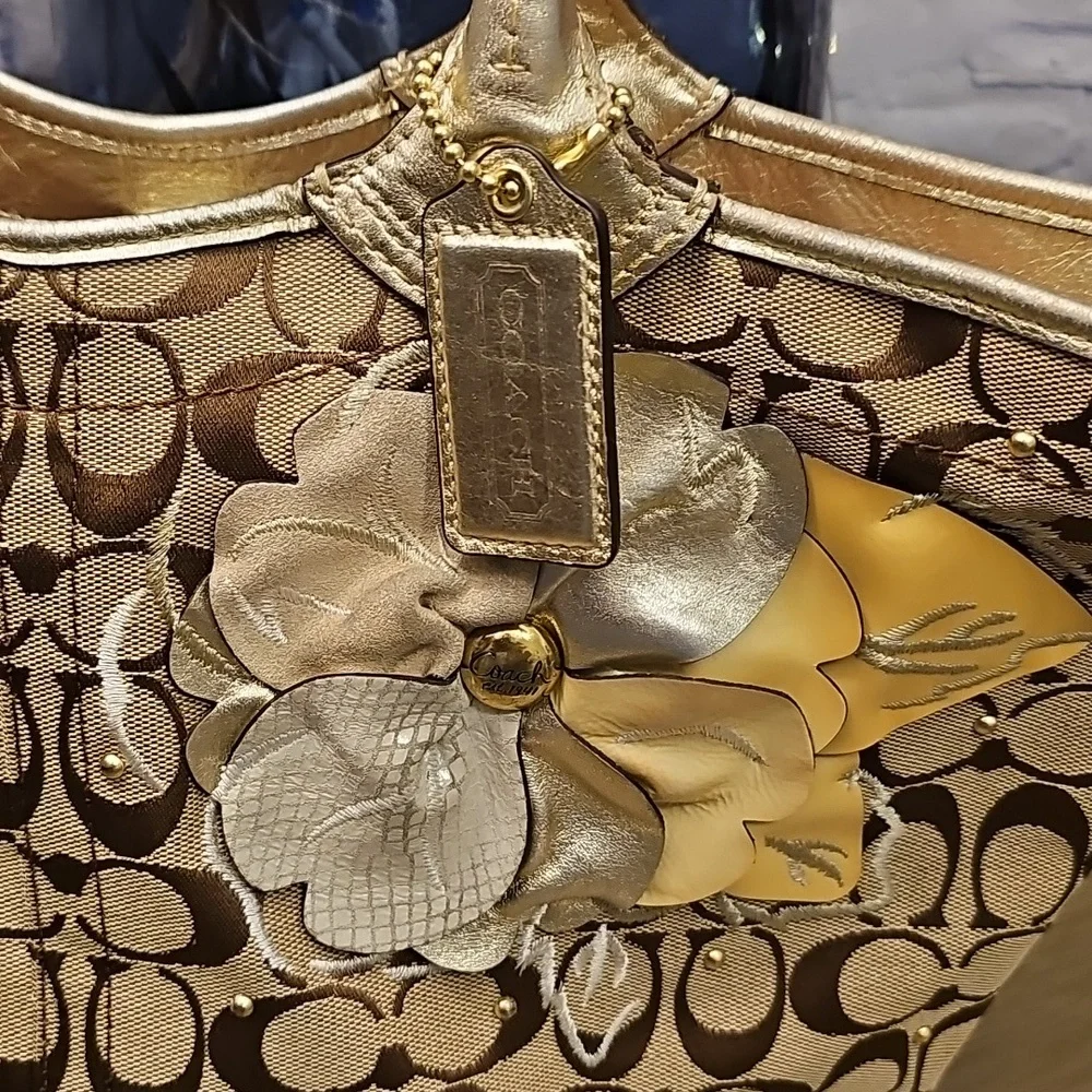 Coach BLEEKER EUC - Picture 2 of 15